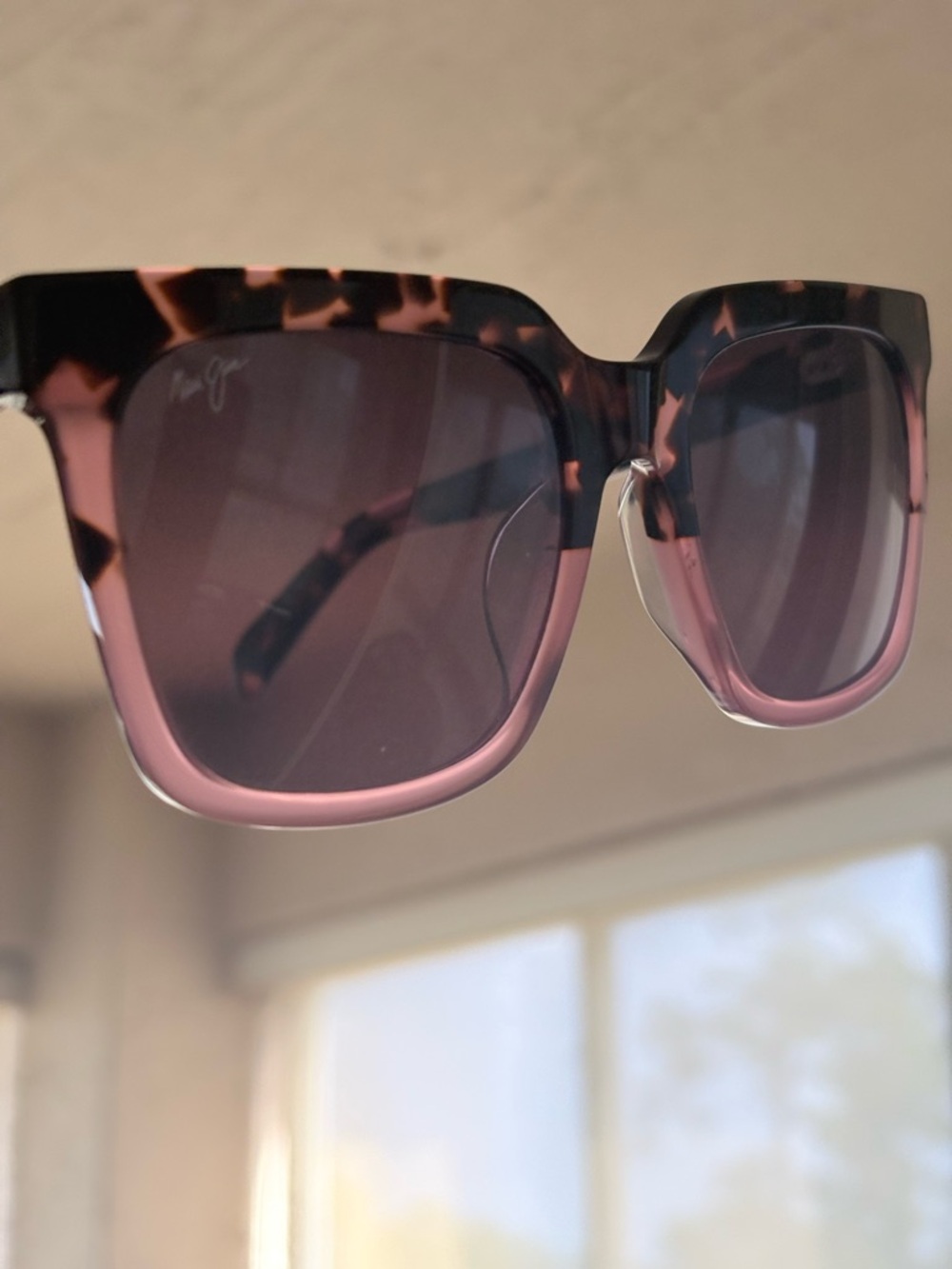 Maui Jim Tortoise Sunglasses - Picture 3 of 6